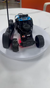 Xe địa hình điều khiển từ xa phun sương 1:14 – Monster Truck Steel Hero đèn LED xe RC địa hình