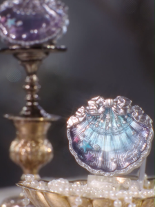 Flower Knows Shells Jewel Collection บลัชออนเนื้อบางเบาสีชมพูแป๊วๆ สร้างผิวพรรณดีอย่างเป็นธรรมชาติ