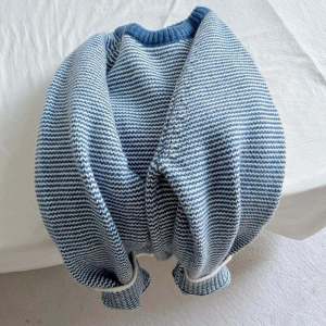 European Goods Heavy Weight 2024 Winter New Women's Clothing Gentle Blue Stripes Sweater Classy Wear Beautiful Tops Fashion