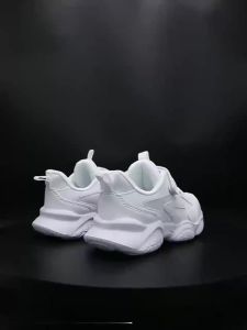 Sport Kids Running Shoes Lightweight Anti-Slip White Tennis Sneakers for Children Boys Girls Comfort School Flat Walking Shoes