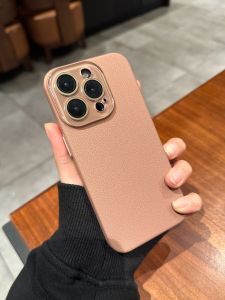 CHUANGYIWEI | Luxurious Shockproof Leather Case Crystal Lens iPhone Cover