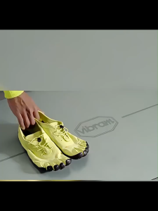 รองเท้า Vibram Fivefingers V-Alpha เชือกผูกปรับได้สำหรับเดินป่า พักผ่อน ตั้งแคมป์ กลางแจ้ง รองเท้ากีฬาแบบแยกนิ้วห้านิ้ว black