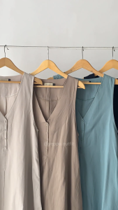 Moonlight & Co - Hyewon Overall | Basic Long Dress Simple V Line Tanpa Lengan Bahan Linen Twill