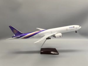 B777 Thai Airlines 47CM Diecast Resin Airplane Model with Stand Toys Model Plane 777 Display Collectible Model Kit for Gifts