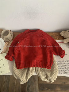 เสื้อสเวตเตอร์ถักสีแดงเก๋ไก๋สำหรับเด็กผู้ชายและผู้หญิงในช่วงฤดูใบไม้ร่วงและฤดูหนาว เสื้อผ้าเด็กสไตล์เกาหลี ลายดอกไม้ ปกติ