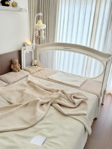 Karma Baby | Foldable Adjustable Spacious Baby Crib