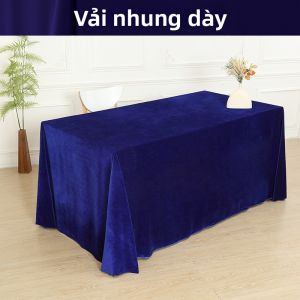 Khăn trải bàn nhung đỏ