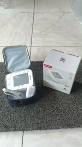 Yuwell Tensimeter Digital 660E Lengkap dengan Adaptor