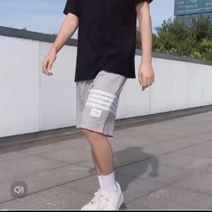 Integrity shop กางเกงขาสั้นผู้ชายทำจากผ้าเนื้อนุ่มและเหมาะสำหรับคนทุกประเภท มีสไตล์และสวมใส่สบาย