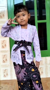 [Ship from KL] Set Kebaya Lengan Panjang Bayi dan Budak | Gaya Tradisional Moden | Selesa untuk Si Kecil | Baju Perayaan Hari Merdeka