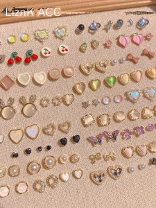 Unique Small And Delicate Six-Piece Earring Set Trendy 2023 New Design Womens Fashion Jewelry Ear Cuffs Alloy Embedded Artificial Gemstones