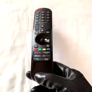 Remote điều khiển tivi LG MR22GC/MR22GN Giọng nói - Chuột bay điều khiển TV LG SMART - Tặng kèm pin  Lưu ý: chọn đúng mẫu remote LG đang dùng tại nhà giống hoàn toàn mới sủ dụng được tốt nhất !!!  Hàng mới 100%  Loại: điều khiển tivi  Nguồn: 2 viên pin A