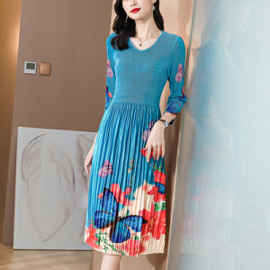 Velvet Pleated Dress Spring Autumn Winter 2025 New Elegant Fashion Slimming Midi Skirt V-neck A-line Long Sleeve Floral Print