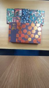 Theo & Philo 5-Bar Gift Box: Ideal for Every Celebration