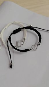 【Pharaoh🎀COD】Gelang cinta rajutan tangan yang diikat rata dengan gelang yang dapat disesuaikan dengan tali lilin hitam dan putih