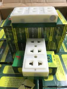 Ổ cắm 3 lỗ lò xo chống giãn lá đồng cao cấp S20