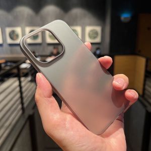 Ultra-Thin Creative Stripe Anti-Slip Lightweight iPhone 15 pro Max Case Apple 14 pro Max Frosted Semi-Transparent Hard Shell Full Cover Protection