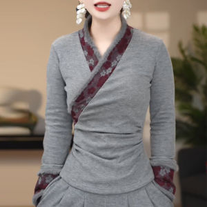 New Chinese Style Thickened Fleece Lined Long Sleeve T-shirt Womens Autumn Winter V-neck Cross Design Slim Fit Base Shirt