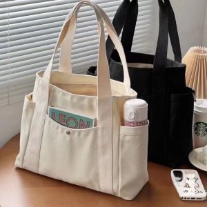กระเป๋าผ้า Canvas Tote Bag กระเป๋าสะพายข้างผู้หญิง 3 สีให้เลือก: กระเป๋าผ้าวินเทจ กระเป๋าผ้าแคนวาส กระเป๋าสะพาย มินิมอล