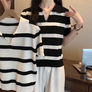 เสื้อผ้าผู้หญิงขายดี ดีไซน์ไฮเอนด์ คอวีแถบแขนสั้น เสื้อยืดสเวตเตอร์ผู้หญิง