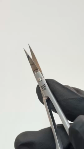 กรรไกรตัดหนัง Emily Pro-01