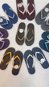 รองเท้าแตะ ลายจุด Hippo Bloo สีกรมตัดฟ้า โทนเข้ม 12 สี รองเท้าใส่อยู่บ้าน sandals ฮิปโป บลู