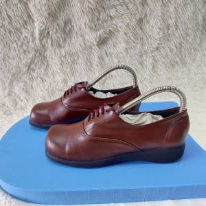 รองเท้าลูกเสือครูหญิง ครูผู้กำกับสีน้ำตาลM227 ***จากราคาเต็ม 650*** (หมายเลข 4)