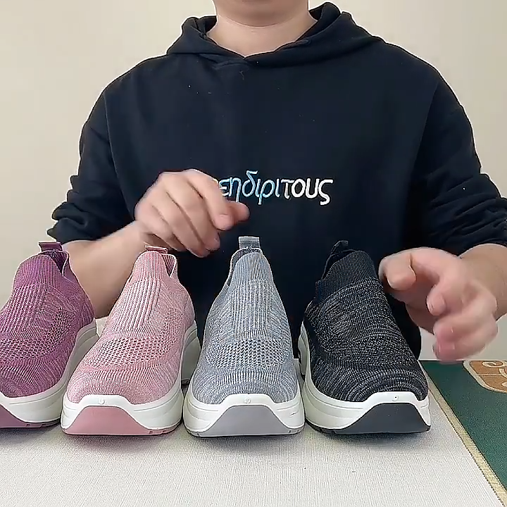 รองเท้าผ้าใบลำลองผู้หญิง รองเท้าสลิปออน แบบเสริมส้น รองเท้าผ้าใบแฟชั่นรองเท้าผู้หญิง ใบตาข่ายระบายอากาศรองเท้าผู้หญิง