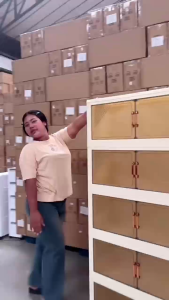 ตู้เก็บของพับได้ กว้าง 80 ซม. ตู้เก็บของพลาสติกอเนกประสงค์ 2 ประตู ตู้เก็บของของเล่นเด็ก สีกาแฟนม ตู้เก็บของ 3 ชั้น ตู้เก็บของ 4 ชั้น ตู้เก็บของว่าง 5 ชั้น