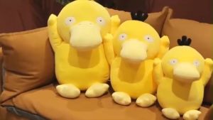Toy-Doll 💕 ลดล้างสต๊อก ตูกตาเป็ดใหญ่ Psyduck ตูกตาน่ารักๆ ตูกตาของขวัญวันเกิด ตูกตาให้แฟน