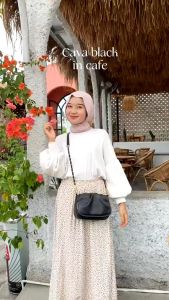 Cava Slingbag Tas Selempang Wanita Simple Polos Lucu Terbaru Kekinian