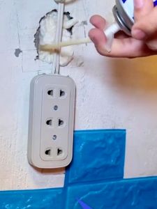 polyurethane foam Expanding Foam Spray high foaming volume sealant foam spray sealant Fills Cracks