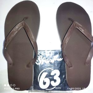 flip flop mens wear/size 11 / actual foot size 10