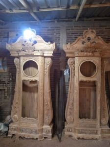 almari jam ukir bagong kayu jati tua