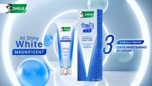 DARLIE All Shiny White Magnificent Forest Mint Whitening Toothpaste 90g