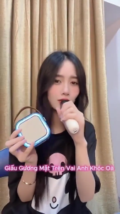 Loa Bluetooth K12 + Tặng Kèm Mic Hát Karaoke Mini – Thiết Kế Đẹp Âm Thanh Trong Trẻo Hát Hay Như Studio - Phù Hợp Với Gia Đình Nhỏ Tiện Lợi Mang Theo Đi Du Lịch