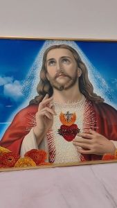 Lukisan Yesus Murah Hati Kristal Porcelain 5D 40X80cm Frame Emas LP024