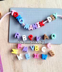 manik huruf lubang besar alfabet lengkap A sampai Z