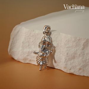 Vachana - จี้พระพิฆเนศปางยืนประทานพร สีเงิน ชุบโรเดียม จี้พระพิฆเนศเงินแท้ [Ganesha Sterling Silver 925 Pendant]