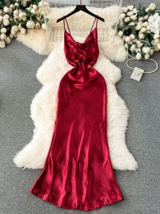 Váy Dài Không Tay Màu Đỏ Bằng Vải Satin Ôm Vừa Vặn Thanh Lịch Cho Tiệc Sinh Nhật Mùa Hè 2024 Váy Midi Chữ a Không Tay Không Tay