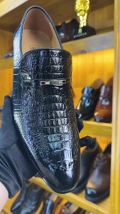 Mens Pointed British Mens Formal Attire Single Shoe Cover Leather Shoes Large-sized Mens Leather Shoes