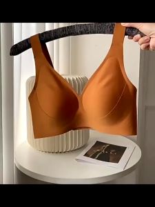 FallSweet Big Size Seamless Bra Japan Suji Ice Silk Wireless Soft Women Underwear Comfortable Sleep Top with Chest Padded Plus Size B C D E Cup Bra Invisible Soft