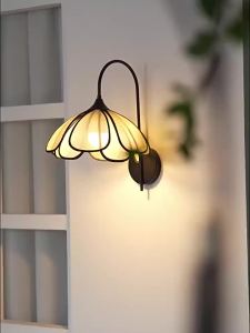 Rattan Flower Petal Wall Lamp Japanese Wabi Sabi Wall Light Hand Woven Wall Sconce for Bedroom Hotel Homestay Decor Lighting
