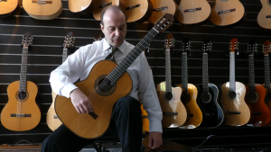 PACO CASTILLO MUSIC ORIGINAL BEST 205 SPRUCE 4/4 FULL SIZE SPANISH MADE CLASSICAL GUITAR BEGINNER