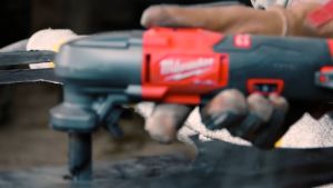 MILWAUKEE M12 FUEL™ 1.6 mm Nibbler - Model M12 FNB16-0 / M12 FNB16-401