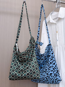 Laid-back Style Corduroy Crossbody Bag Large Capacity Thickened Single Shoulder Bag Korean Artistic Forest System Vintage Lazy Trend