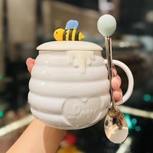Attractive Bee Pattern Ceramic Mug Large Capacity