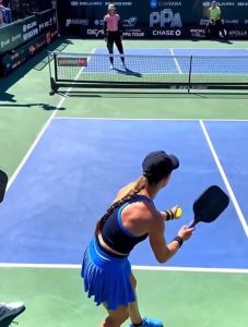 Bộ Vợt Chơi Bóng Pickleball Siêu Nhẹ Và Nhanh Chóng Kèm Túi Đựng 4 Quả Bóng