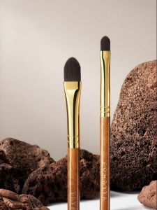 UN SHOP | Precision Concealer Makeup Brush