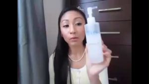 Tẩy tế bào chết Natural Aqua Gel Cure làm mờ sẹo thâm làm da sáng mềm mịn và thu nhỏ lỗ chân lông 250ml của Mỹ